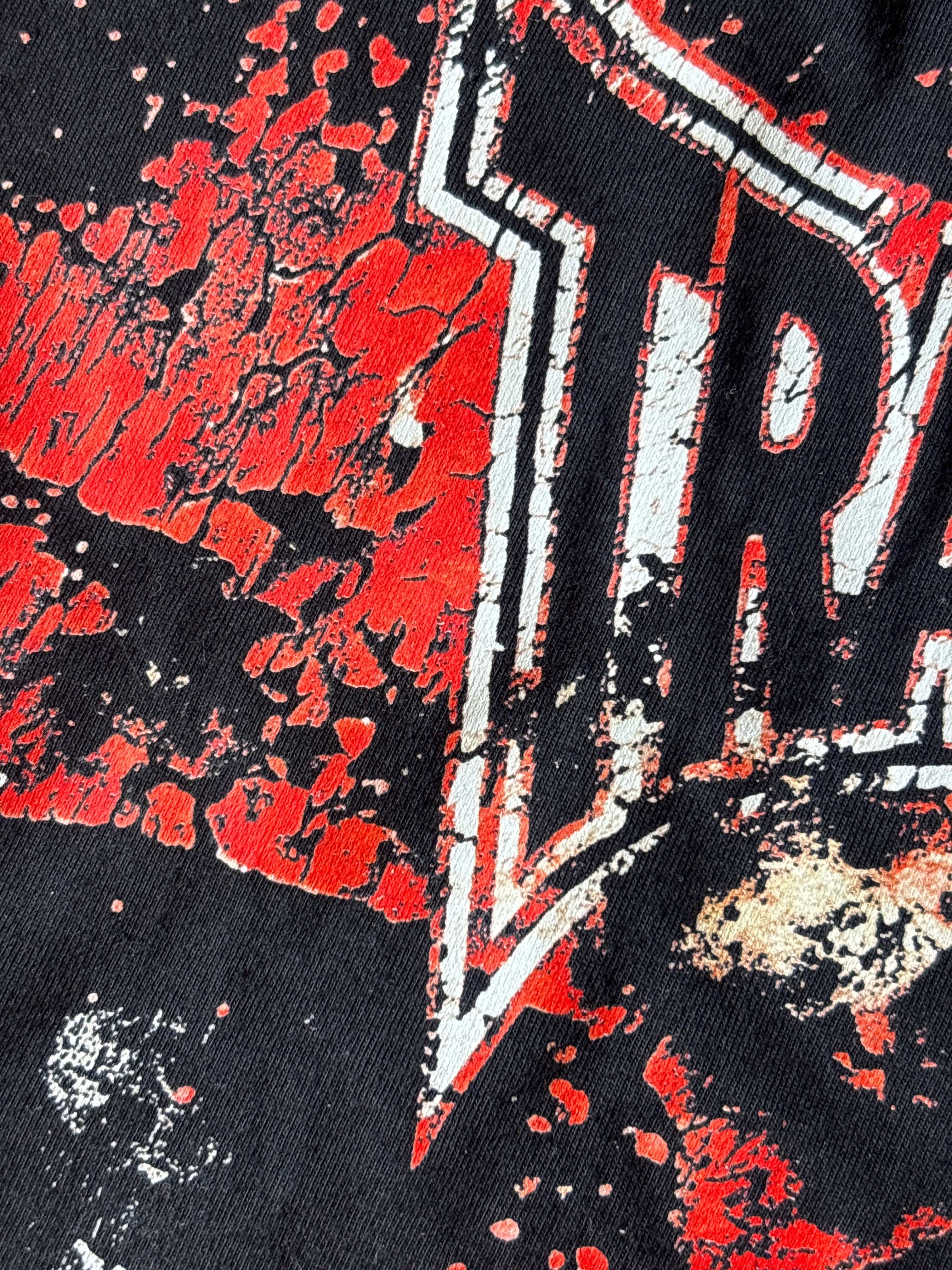 CAMISETA REGULAR “TRAC-OUT” RELEITURA TAPOUT (meio cópia)